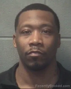 Mugshot of DREQUAN OSHEA MONROE