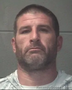 Mugshot of THOMAS HUGH LEE