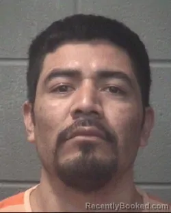 Mugshot of ANTONIO MARTUNEZ HERNANDEZ