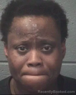 Mugshot of EARLENE SHENEE MOORE