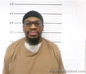 Mugshot of LORENZA DOMINIQUE JACKSON