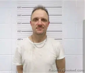 Mugshot of DAVID WILLIAM WAYNE HEWSON