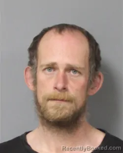 Mugshot of JUSTIN KELLY HUNT