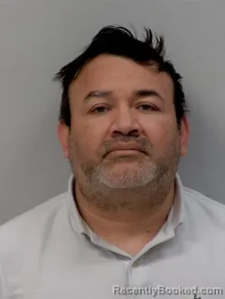 Mugshot of Comenares-Nunes Luis Xaviel