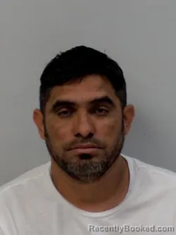 Mugshot of Mendoza Avila Vicente Adalid booked in Chippewa County, Michigan on April 1, 2026