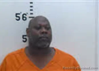 Mugshot of DERRICK POINDEXTER PETTIFORD