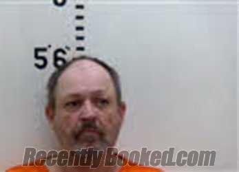Mugshot of DONALD RAY BREWER