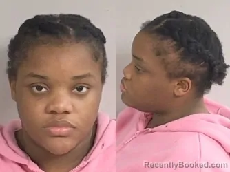 Mugshot of Aquaria Sharniece Nickolson