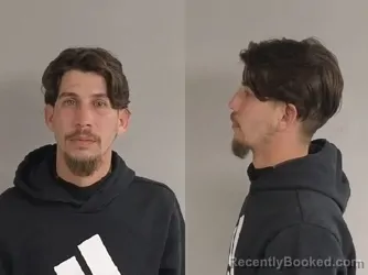 Mugshot of YOSBEL ALEJANDRO DIAZ VALDEZ