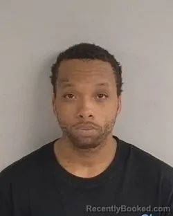 Mugshot of MARIO DANTE Jr. Oliver