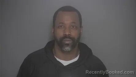 Mugshot of SHATARIE HUNT