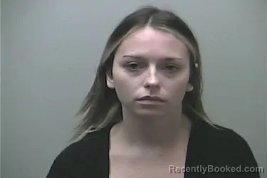 Mugshot of JENNA MARIE FOUTCH