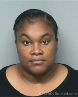 Mugshot of LEIGHA TYECE BANNER