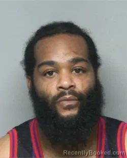 Mugshot of DERRICK DWAYNE GARNER