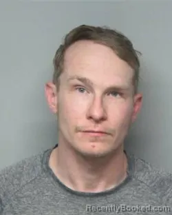 Mugshot of JOHNATHAN G PREVETTE