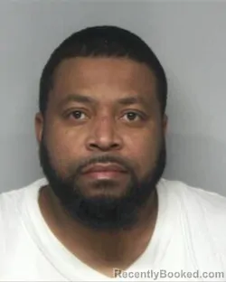 Mugshot of JUNIOR NED CAMPBELL