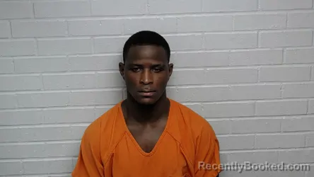 Mugshot of Quadon Alajuan Easterling booked in Richmond County, North Carolina on October 8, 2026