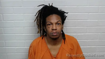 Mugshot of SHAQUANE DARREN SMALL