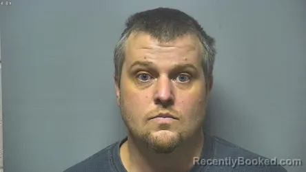 Mugshot of DANIEL LEE VALLAD