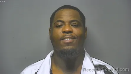 Mugshot of Kiwani Demontae Taylor booked in Saginaw County, Michigan on July 29, 2026