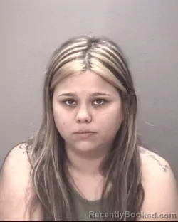 Mugshot of TAVIA RAE LOCKLEAR