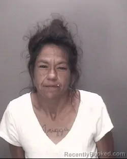 Mugshot of VERONICA MICHELLE BEARD