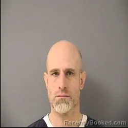 Mugshot of MATTHEW ALAN LUNDQUIST