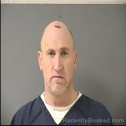 Mugshot of WADE PATRICK DAVISON
