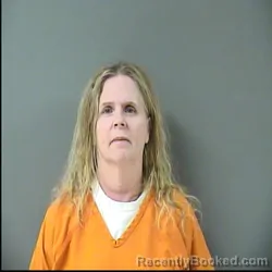Mugshot of DEBORAH ANN SIZER