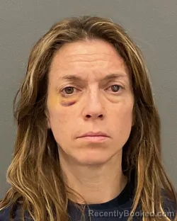 Mugshot of MANDY MARIE DEOLIVEIRA