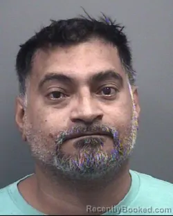 Mugshot of ROMAN VEJAR VEJAR