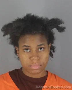 Mugshot of MIA MOSHAY MCSHAN