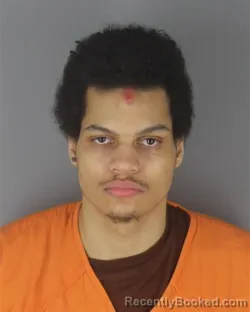 Mugshot of MACEO DWAYNE JR HOLMES