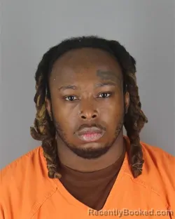 Mugshot of Ligarius Deauntae Munn booked in Hennepin County, Minnesota on October 19, 2026