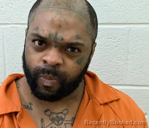 Mugshot of DESMOND DEWAYNE HARDY