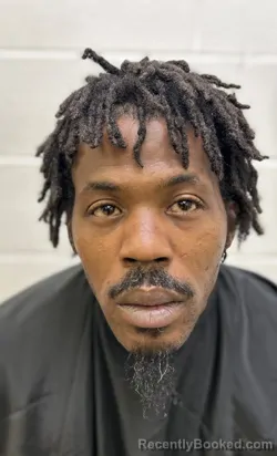 Mugshot of EARL JEROME LILLY