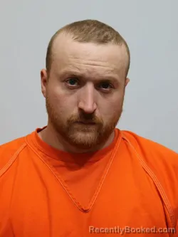 Mugshot of DAKOTA HUESTON