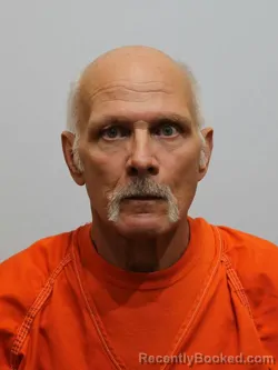 Mugshot of MICHAEL PICHT