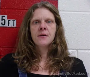 Mugshot of ROBYNE AILEEN DEHART