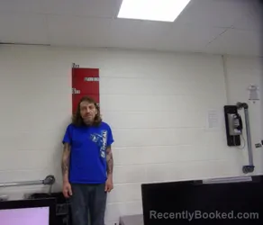 Mugshot of JJOHNNY GARLAND MURRAY