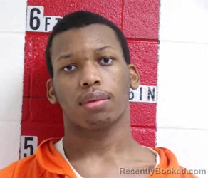 Mugshot of X'ZAVION SYNCE BLACKWELL