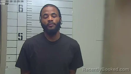 Mugshot of DEZMOND LAMAR WARREN booked in Clay County, Mississippi on April 4, 2026