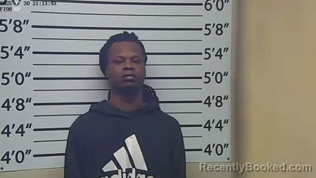 Mugshot of JAQWAVES V ARMSTRONG