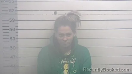 Mugshot of AMBER NICOLE DINOLFO