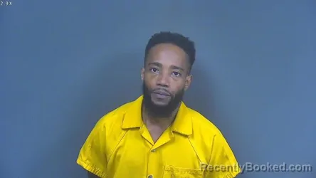 Mugshot of ANTUINE A DAVIS booked in DeSoto County, Mississippi on May 10, 2026