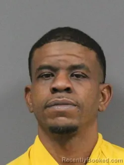 Mugshot of BAKARI ASWAD NEAL