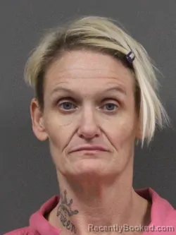 Mugshot of BETSY SUZANNE SWINDLE