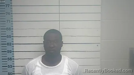 Mugshot of CAJUN GARRET PIGUES