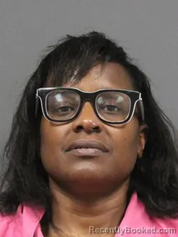 Mugshot of CHEKESHA RENELLE ROLLING booked in DeSoto County, Mississippi on April 4, 2026