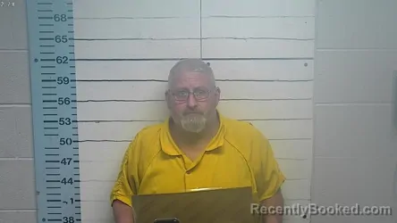 Mugshot of DUSTIN HULL